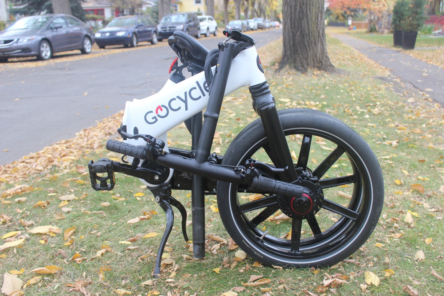 If the seatpost is left in place (it's taken off in this photo), it can be used as a handle to wheel the GX along while folded