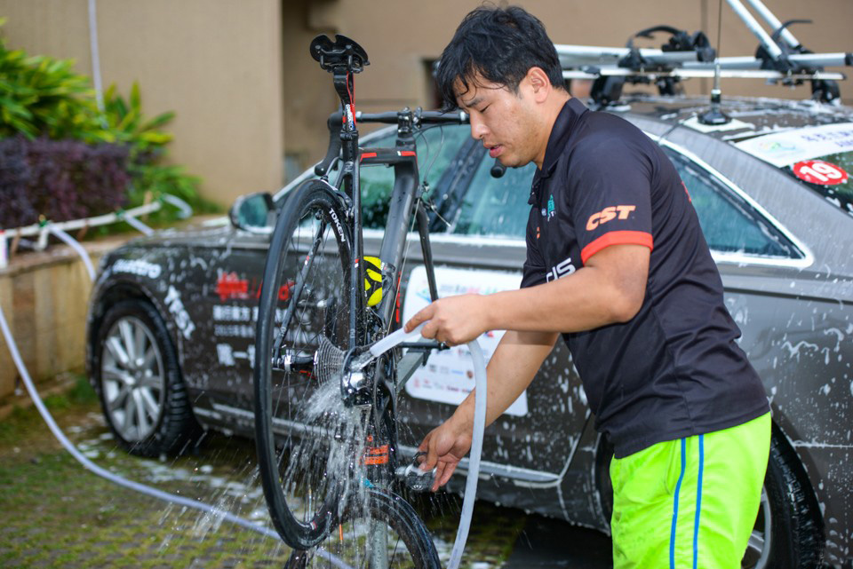 How to Clean a Bike Chain - blog - 11